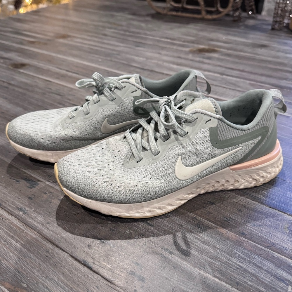 Nike Women's Odyssey React Running Shoes